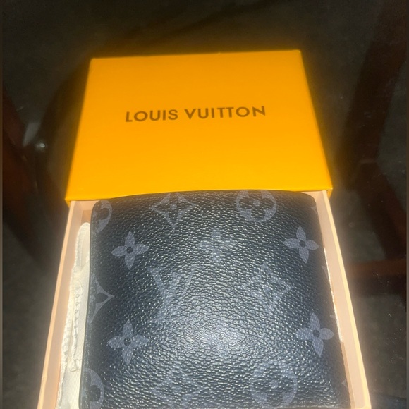 Louis Vuitton Men’s Wallet